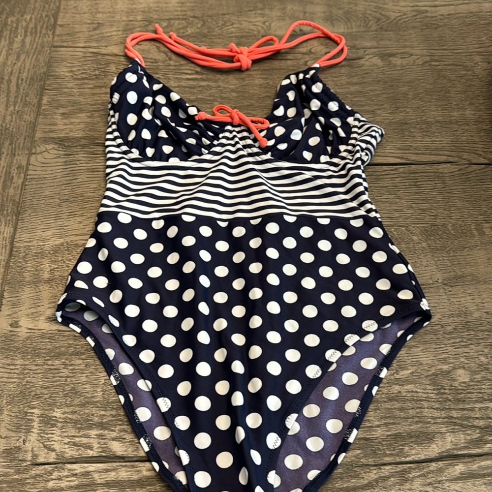 Pour Moi Adjustable Halter Underwire bra sized swimsuit EUC